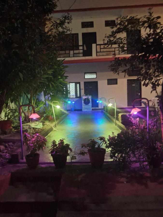 Blue Sky Homestay Khajurāho Exterior photo