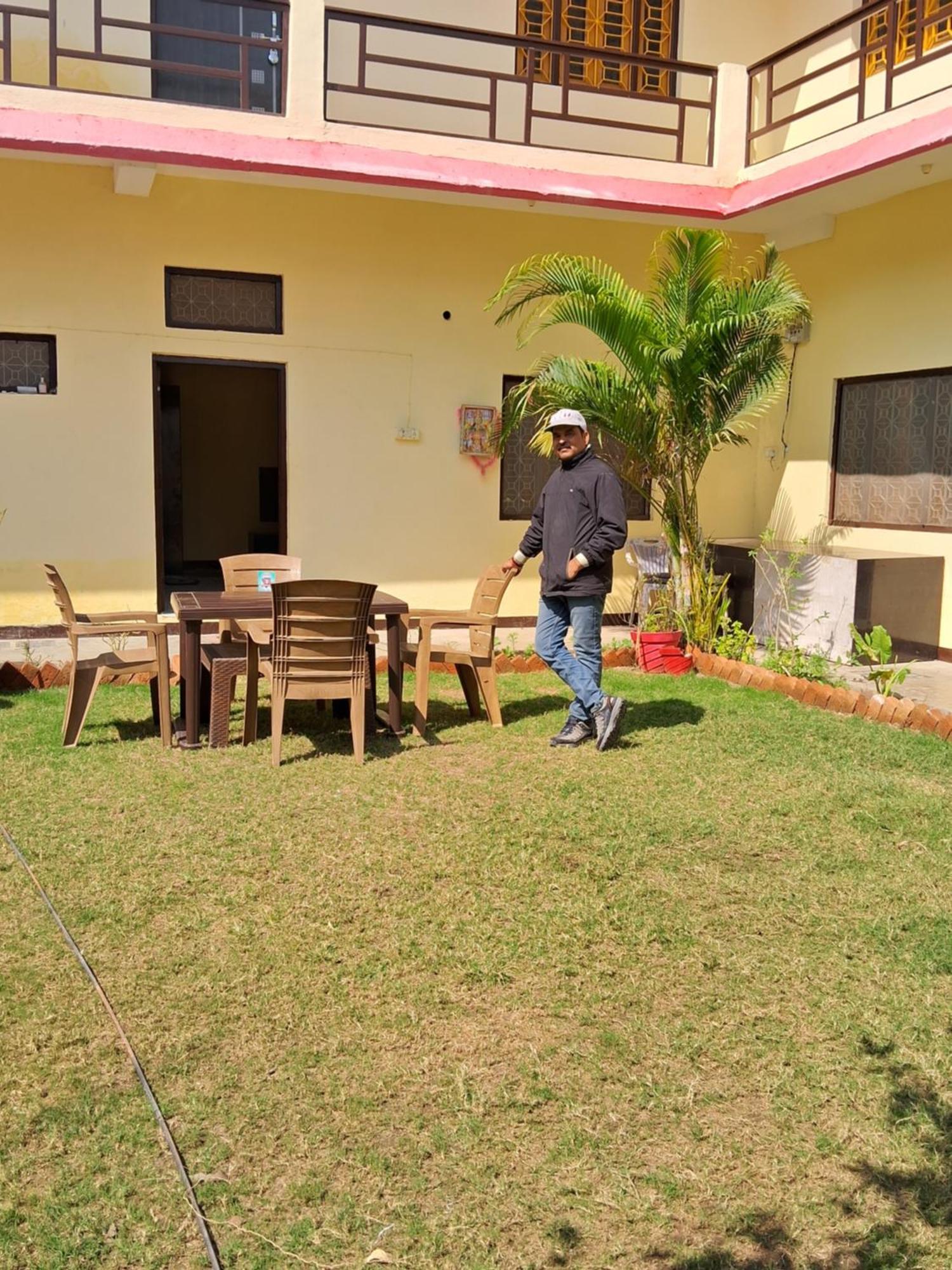 Blue Sky Homestay Khajurāho Exterior photo